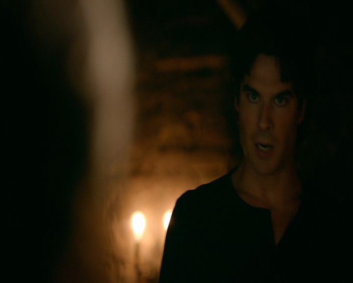 VampireDiaries-dot-nl_VampireDiaries-8x09TheSimpleIntimacyoftheNearTouch2277.jpg