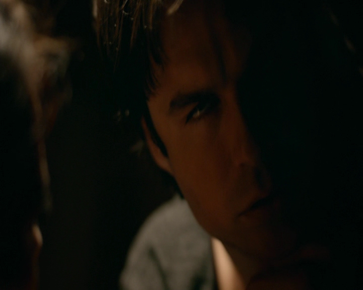 VampireDiaries-dot-nl_VampireDiaries-8x09TheSimpleIntimacyoftheNearTouch2326.jpg
