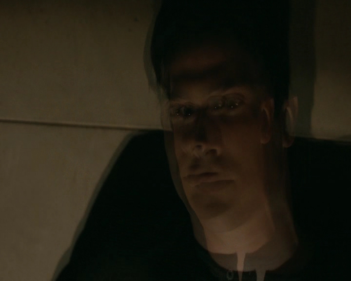 VampireDiaries-dot-nl_VampireDiaries-8x09TheSimpleIntimacyoftheNearTouch2334.jpg