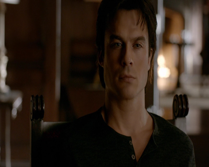 VampireDiaries-dot-nl_VampireDiaries-8x10NostalgiasABitch0098.jpg