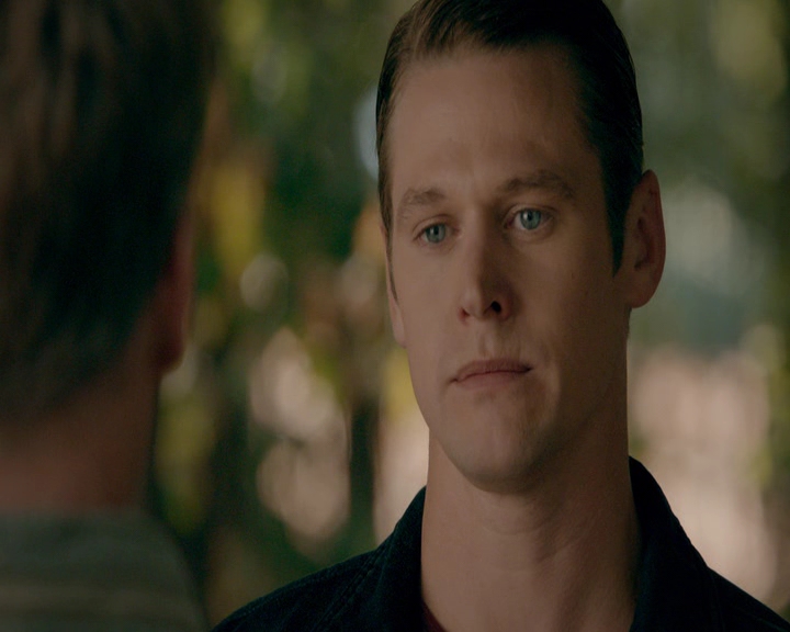 VampireDiaries-dot-nl_VampireDiaries-8x10NostalgiasABitch0695.jpg VampireDiaries-dot-nl_VampireDiaries-8x10NostalgiasABitch0695.jpg