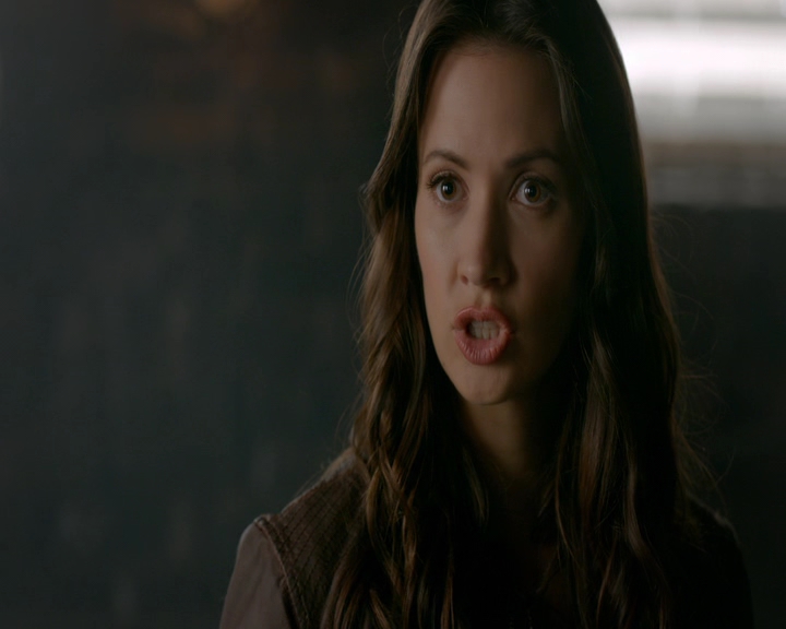 VampireDiaries-dot-nl_VampireDiaries-8x10NostalgiasABitch1289.jpg