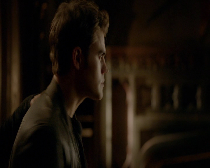 VampireDiaries-dot-nl_VampireDiaries-8x10NostalgiasABitch1887.jpg VampireDiaries-dot-nl_VampireDiaries-8x10NostalgiasABitch1887.jpg