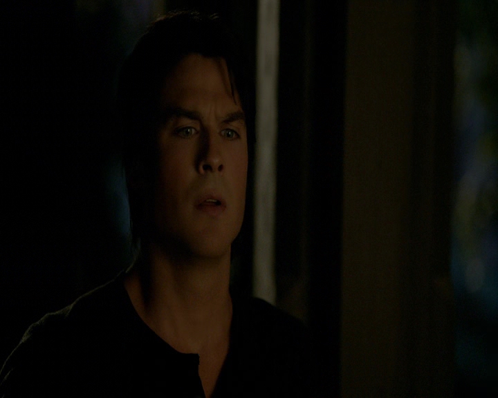 VampireDiaries-dot-nl_VampireDiaries-8x10NostalgiasABitch2137.jpg