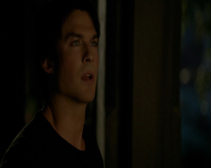 VampireDiaries-dot-nl_VampireDiaries-8x10NostalgiasABitch2138.jpg