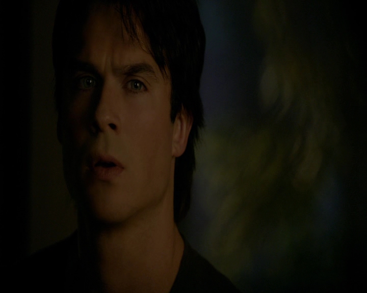 VampireDiaries-dot-nl_VampireDiaries-8x10NostalgiasABitch2207.jpg