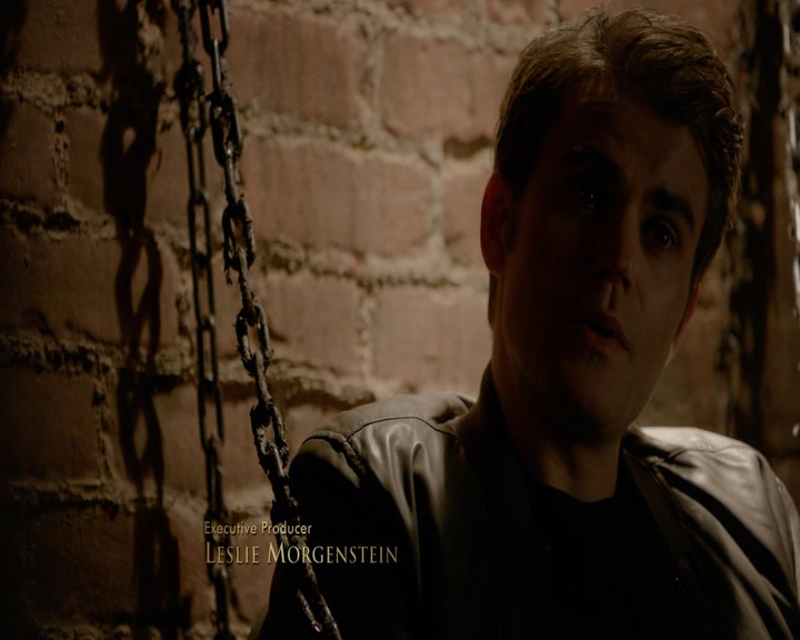 VampireDiaries-dot-nl_VampireDiaries-8x11YouMadeAChoiceToBeGood0165.jpg