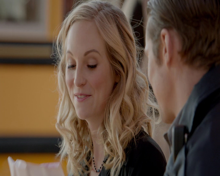 VampireDiaries-dot-nl_VampireDiaries-8x11YouMadeAChoiceToBeGood0279.jpg