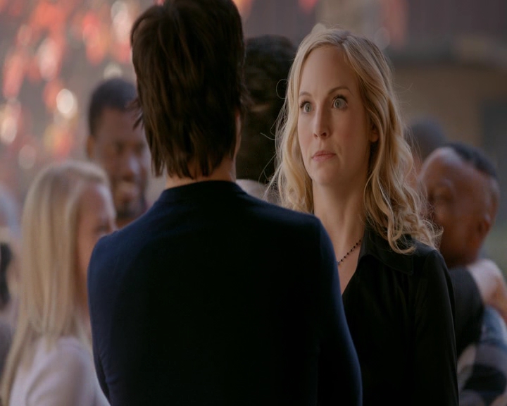 VampireDiaries-dot-nl_VampireDiaries-8x11YouMadeAChoiceToBeGood0599.jpg