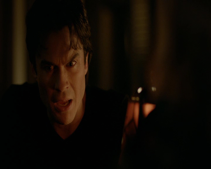 VampireDiaries-dot-nl_VampireDiaries-8x11YouMadeAChoiceToBeGood1230.jpg