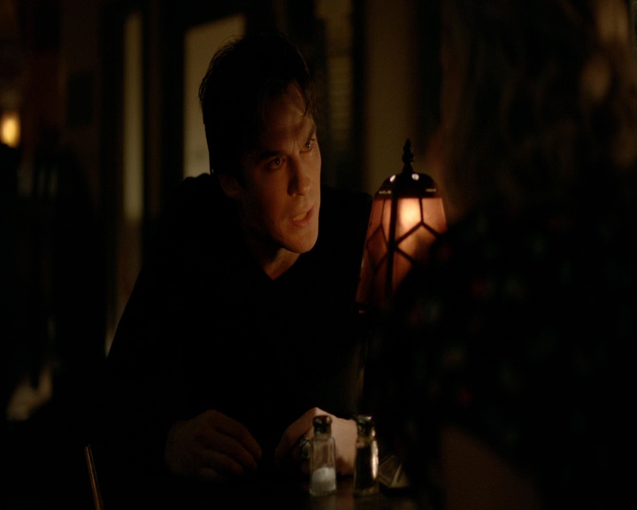 VampireDiaries-dot-nl_VampireDiaries-8x11YouMadeAChoiceToBeGood1266.jpg