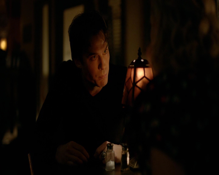 VampireDiaries-dot-nl_VampireDiaries-8x11YouMadeAChoiceToBeGood1267.jpg