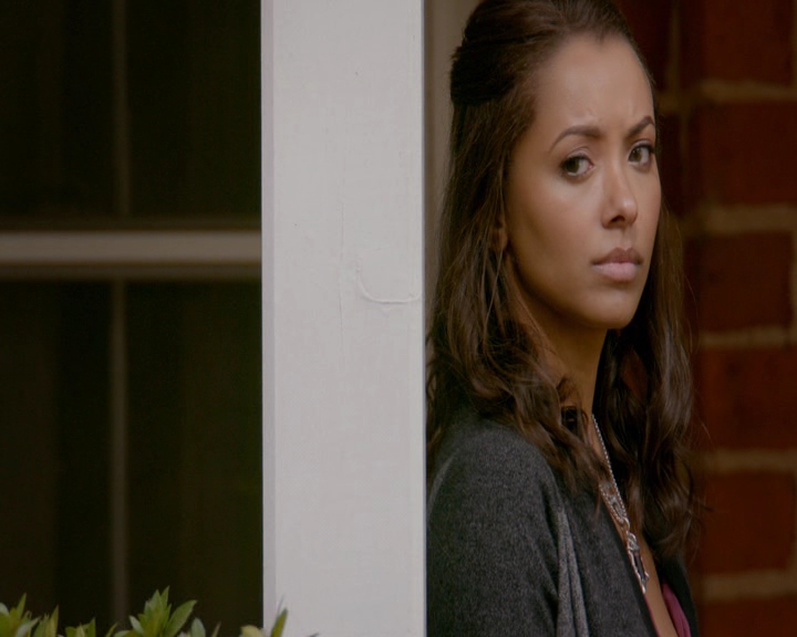VampireDiaries-dot-nl_VampireDiaries-8x11YouMadeAChoiceToBeGood1412.jpg