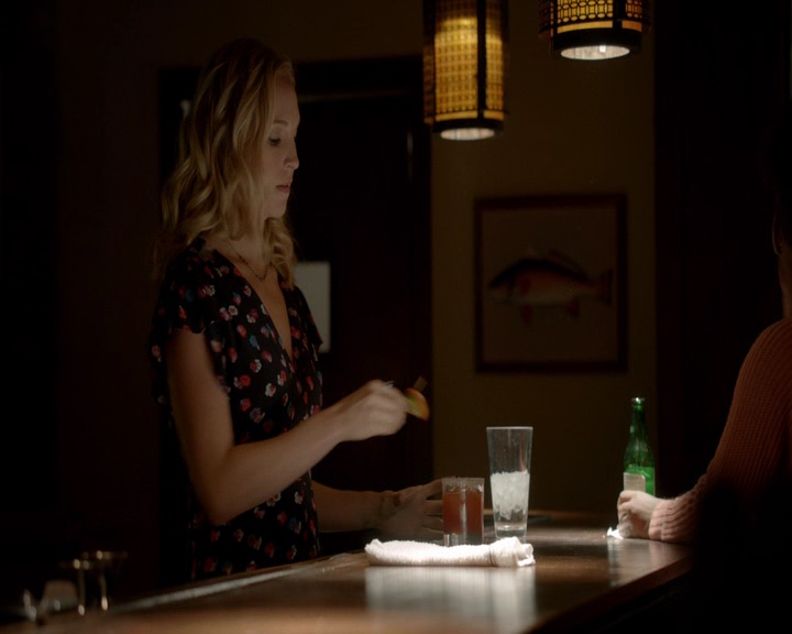 VampireDiaries-dot-nl_VampireDiaries-8x11YouMadeAChoiceToBeGood1424.jpg