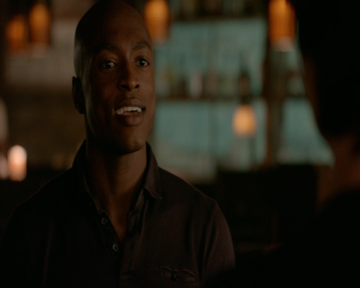 VampireDiaries-dot-nl_VampireDiaries-8x11YouMadeAChoiceToBeGood1621.jpg