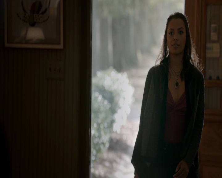 VampireDiaries-dot-nl_VampireDiaries-8x11YouMadeAChoiceToBeGood1796.jpg