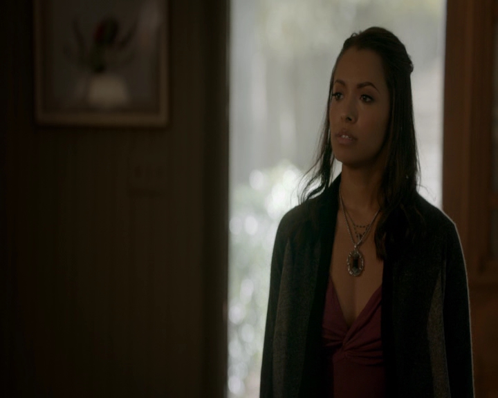 VampireDiaries-dot-nl_VampireDiaries-8x11YouMadeAChoiceToBeGood1800.jpg