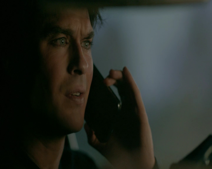 VampireDiaries-dot-nl_VampireDiaries-8x11YouMadeAChoiceToBeGood2124.jpg