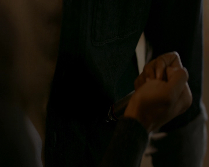 VampireDiaries-dot-nl_VampireDiaries-8x11YouMadeAChoiceToBeGood2311.jpg