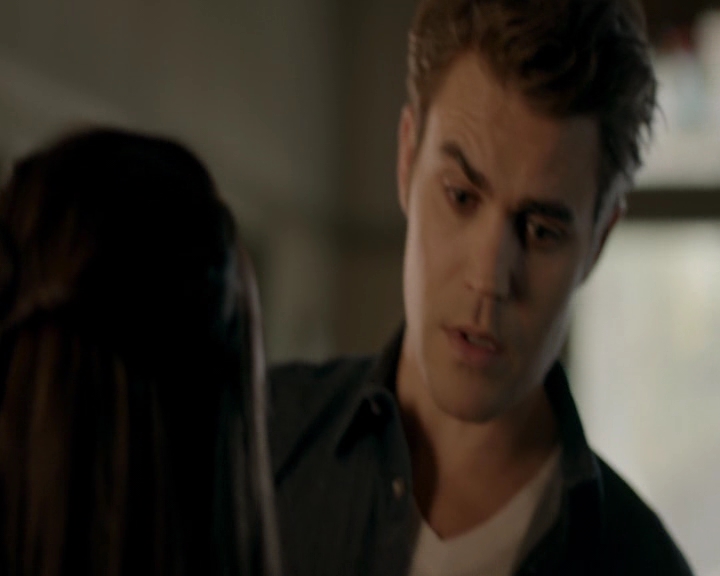 VampireDiaries-dot-nl_VampireDiaries-8x11YouMadeAChoiceToBeGood2312.jpg