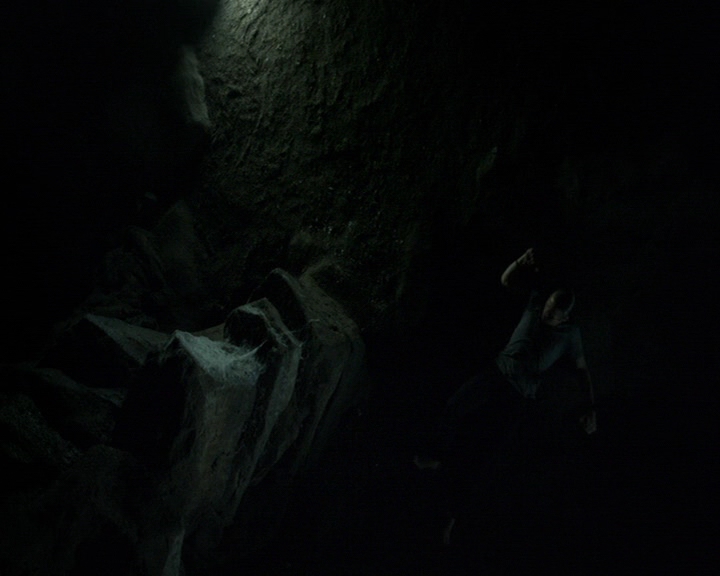 VampireDiaries-dot-nl_VampireDiaries-8x12WhatAreYou0018.jpg