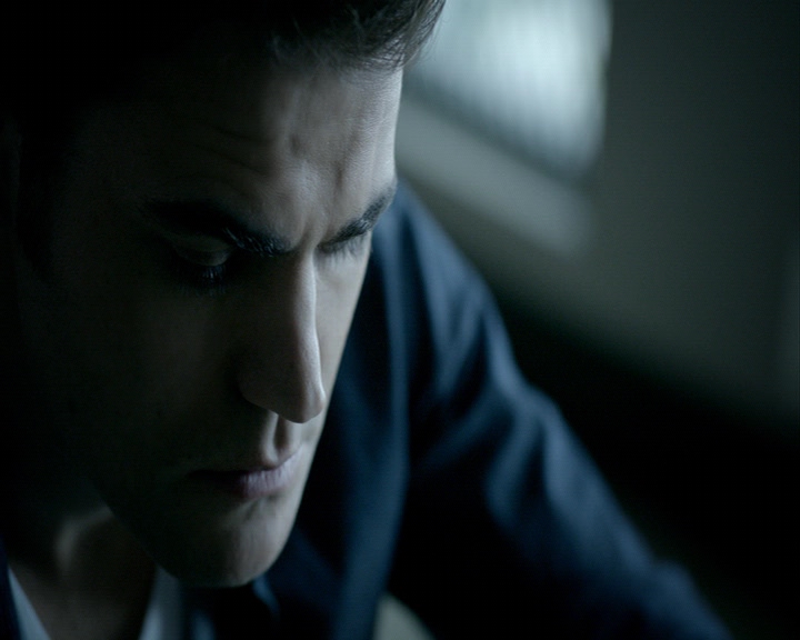 VampireDiaries-dot-nl_VampireDiaries-8x12WhatAreYou0487.jpg