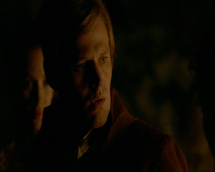 VampireDiaries-dot-nl_VampireDiaries-8x12WhatAreYou1171.jpg