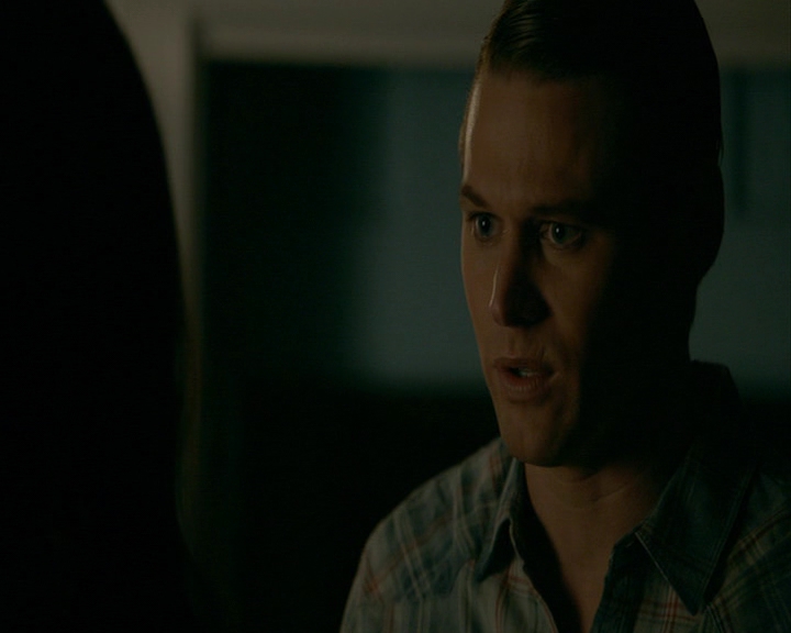 VampireDiaries-dot-nl_VampireDiaries-8x12WhatAreYou1944.jpg