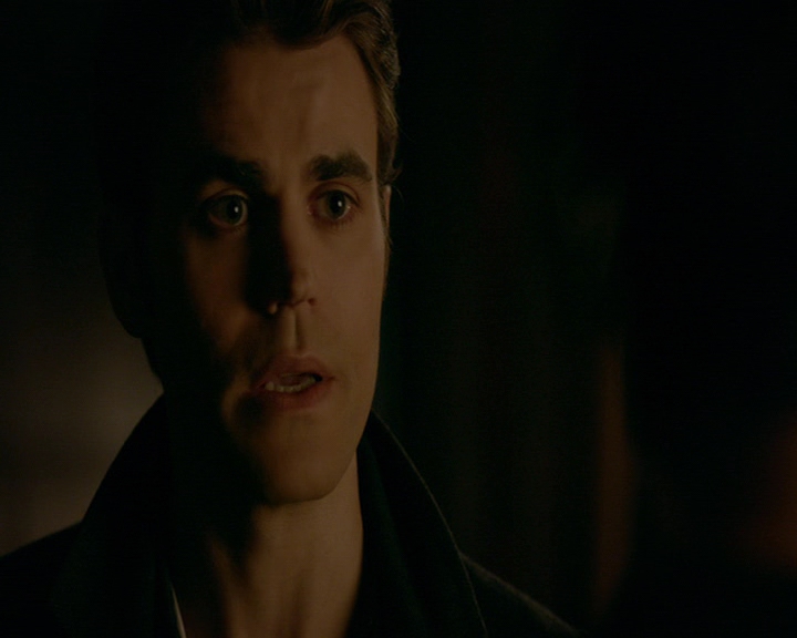 VampireDiaries-dot-nl_VampireDiaries-8x12WhatAreYou2087.jpg