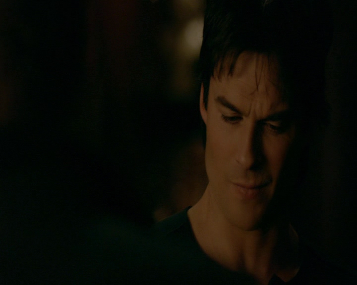 VampireDiaries-dot-nl_VampireDiaries-8x12WhatAreYou2092.jpg