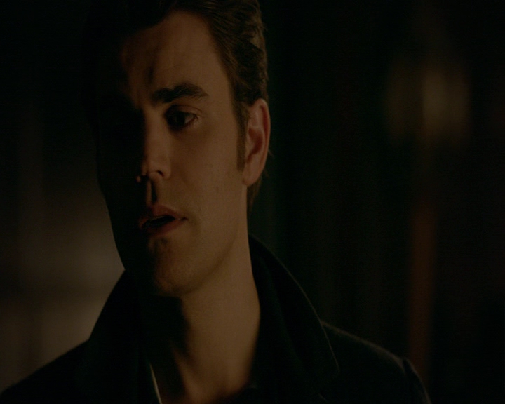 VampireDiaries-dot-nl_VampireDiaries-8x12WhatAreYou2109.jpg