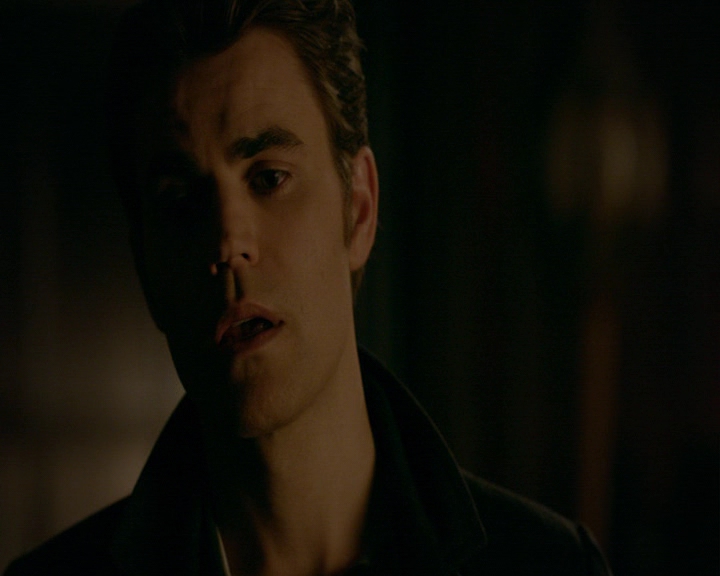 VampireDiaries-dot-nl_VampireDiaries-8x12WhatAreYou2110.jpg