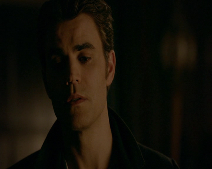 VampireDiaries-dot-nl_VampireDiaries-8x12WhatAreYou2113.jpg