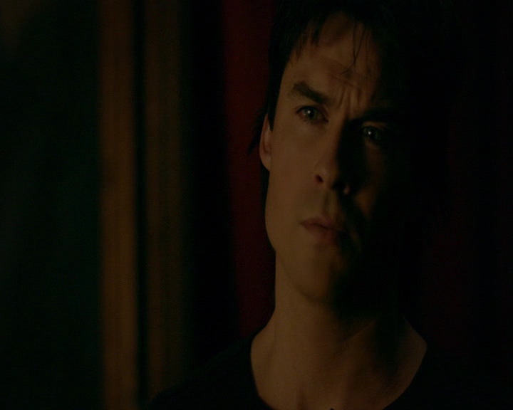 VampireDiaries-dot-nl_VampireDiaries-8x12WhatAreYou2139.jpg