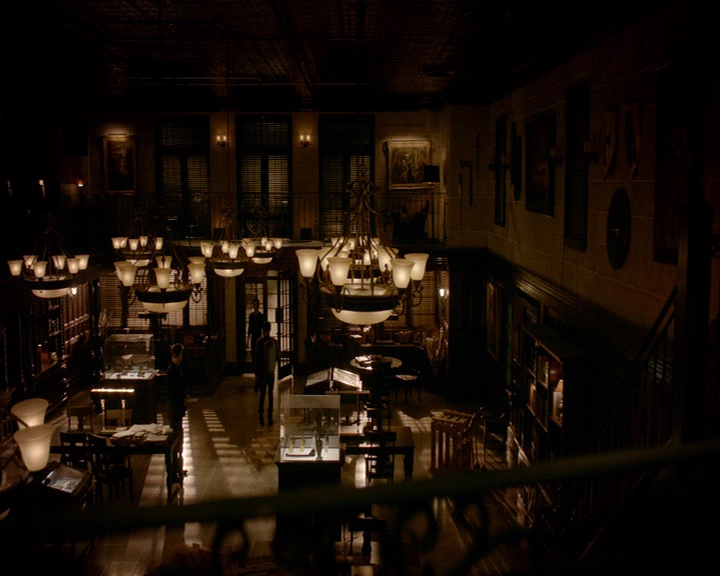 VampireDiaries-dot-nl_VampireDiaries-8x12WhatAreYou2162.jpg