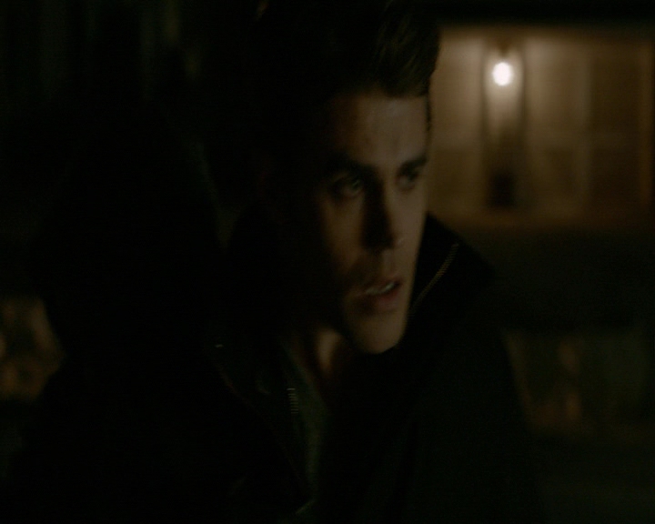 VampireDiaries-dot-nl_VampireDiaries-8x12WhatAreYou2232.jpg