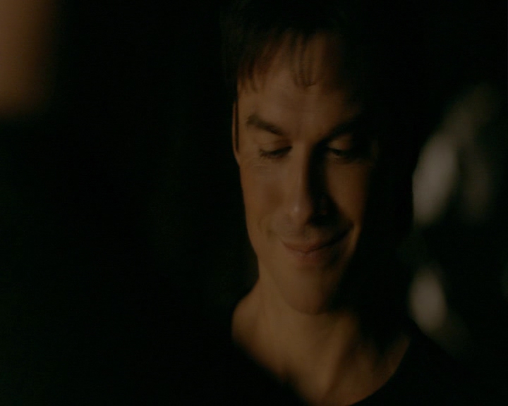 VampireDiaries-dot-nl_VampireDiaries-8x12WhatAreYou2287.jpg