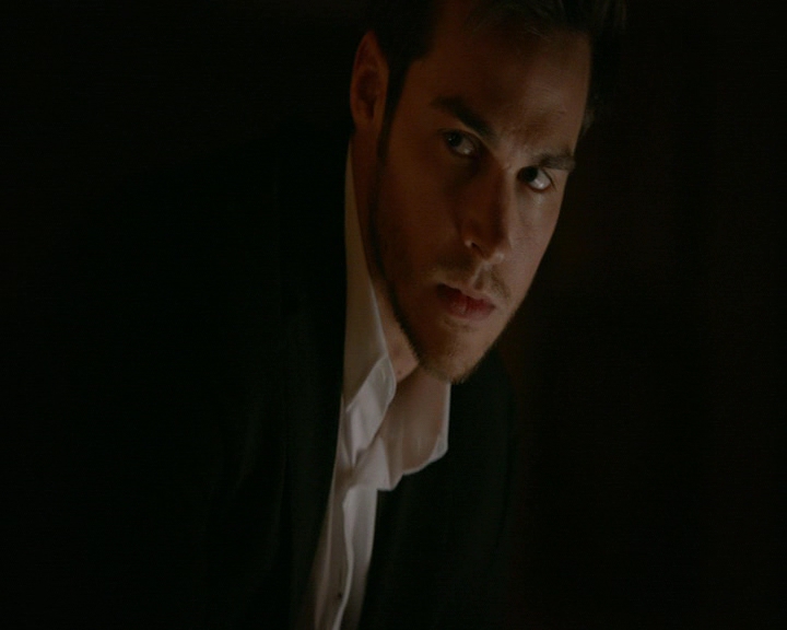 VampireDiaries-dot-nl_VampireDiaries-8x13TheLiesWillCatchUpToYou0099.jpg