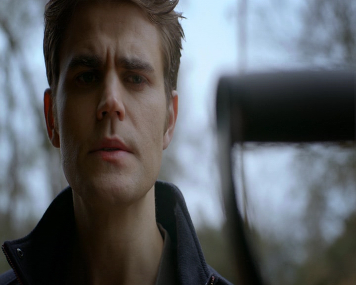 VampireDiaries-dot-nl_VampireDiaries-8x13TheLiesWillCatchUpToYou0522.jpg