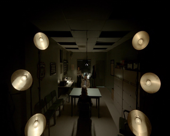 VampireDiaries-dot-nl_VampireDiaries-8x13TheLiesWillCatchUpToYou0716.jpg