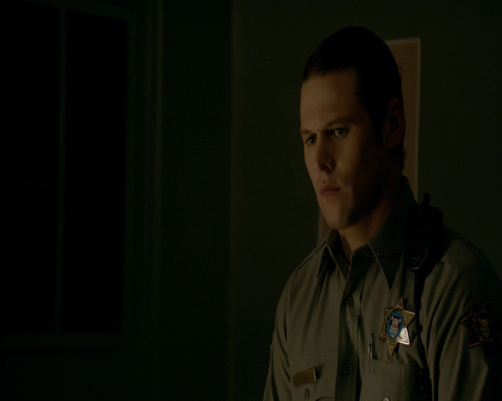 VampireDiaries-dot-nl_VampireDiaries-8x13TheLiesWillCatchUpToYou0741.jpg