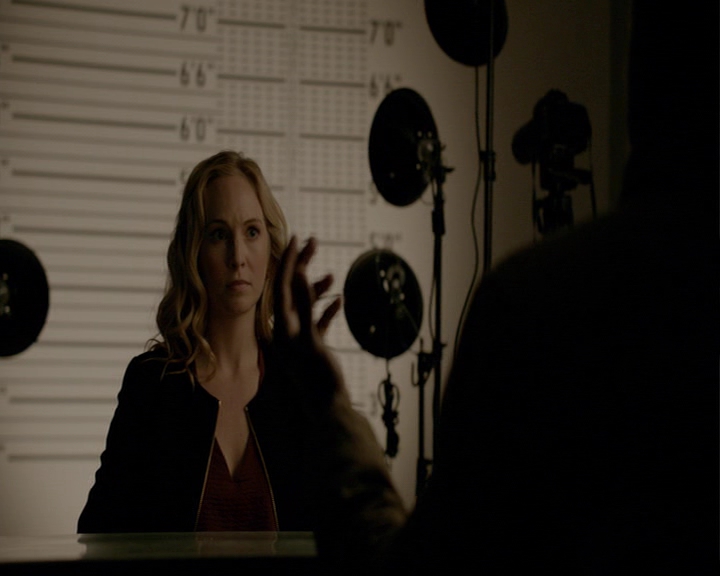 VampireDiaries-dot-nl_VampireDiaries-8x13TheLiesWillCatchUpToYou0746.jpg
