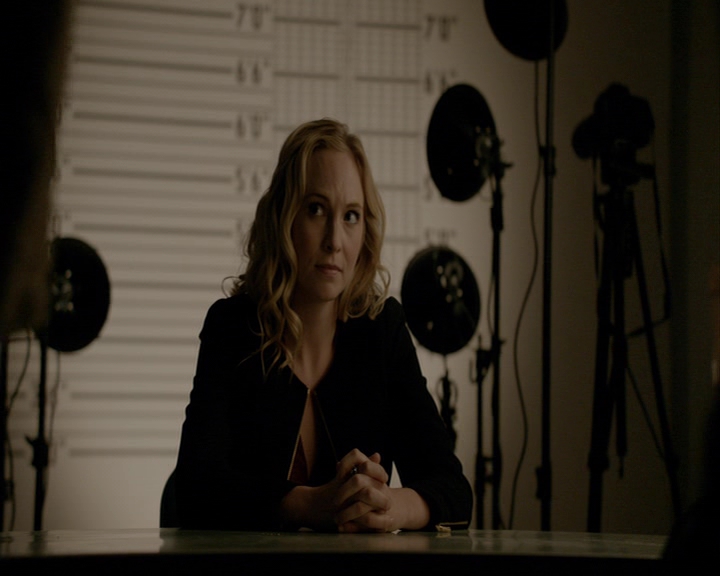 VampireDiaries-dot-nl_VampireDiaries-8x13TheLiesWillCatchUpToYou0784.jpg