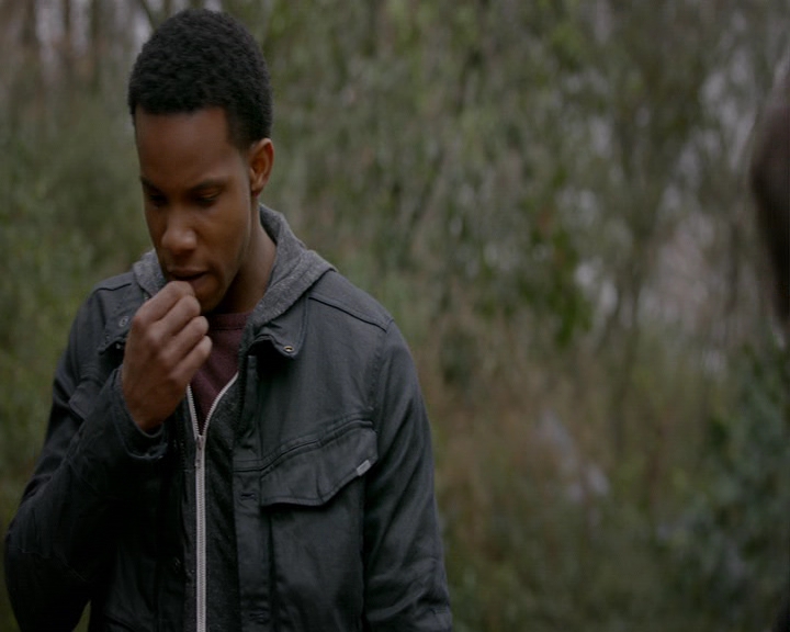 VampireDiaries-dot-nl_VampireDiaries-8x13TheLiesWillCatchUpToYou0828.jpg