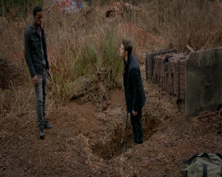 VampireDiaries-dot-nl_VampireDiaries-8x13TheLiesWillCatchUpToYou0877.jpg
