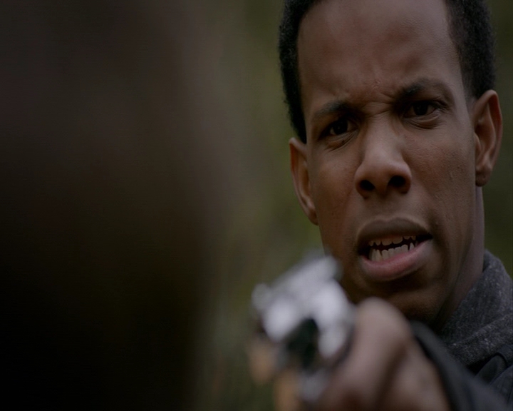 VampireDiaries-dot-nl_VampireDiaries-8x13TheLiesWillCatchUpToYou0923.jpg