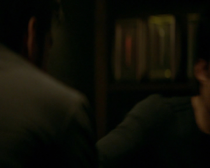 VampireDiaries-dot-nl_VampireDiaries-8x13TheLiesWillCatchUpToYou1129.jpg