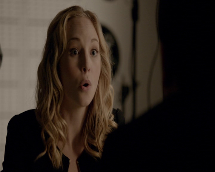 VampireDiaries-dot-nl_VampireDiaries-8x13TheLiesWillCatchUpToYou1476.jpg