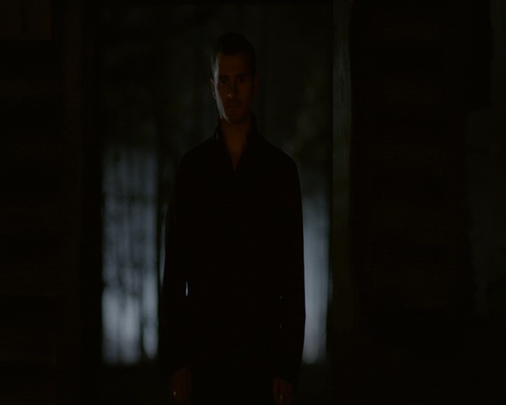 VampireDiaries-dot-nl_VampireDiaries-8x13TheLiesWillCatchUpToYou2135.jpg