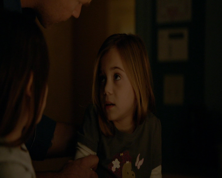 VampireDiaries-dot-nl_VampireDiaries-8x13TheLiesWillCatchUpToYou2211.jpg